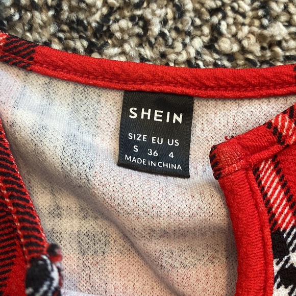 SHOULDERS OUT, CUTE SUMMER CROP 🔝, - Picture 2 of 3